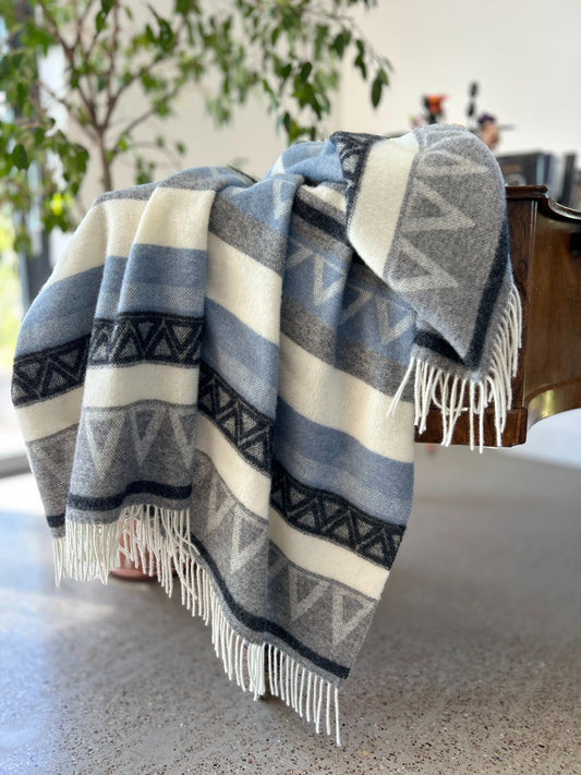 8281e462b6b3f44f9210a04a857f5ae7