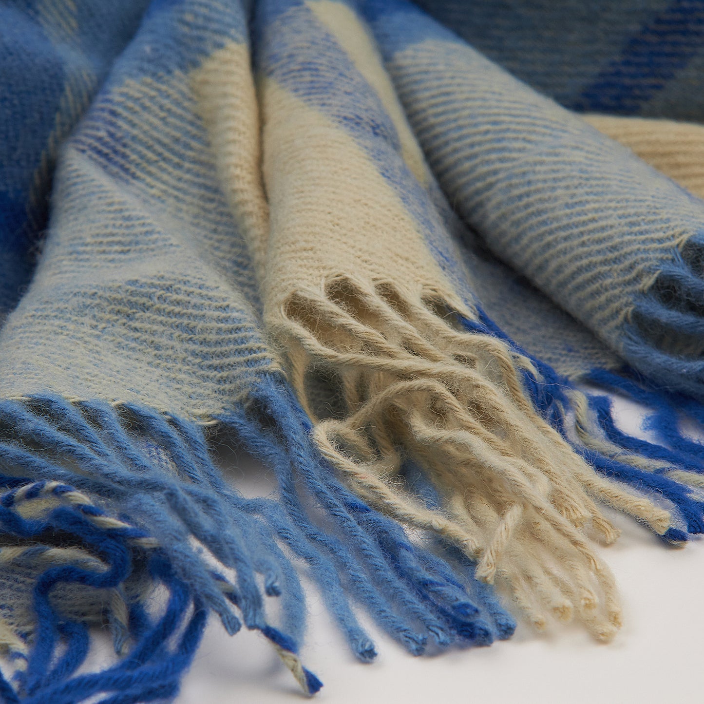 54b9e6d16fa346ad7eacc3c1a8cc121a