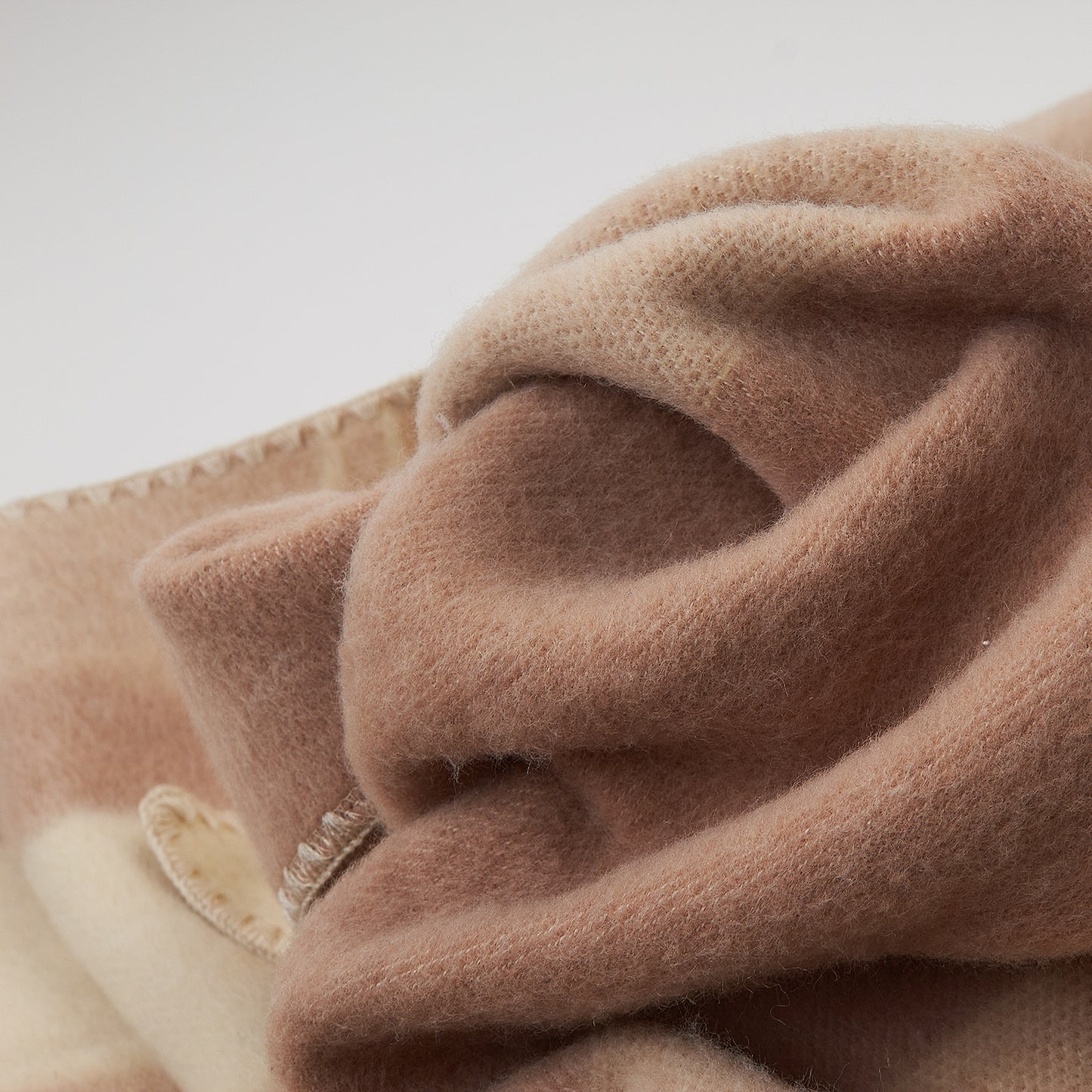 9147fc7d5e4c37646019b5b4ca3a8de5