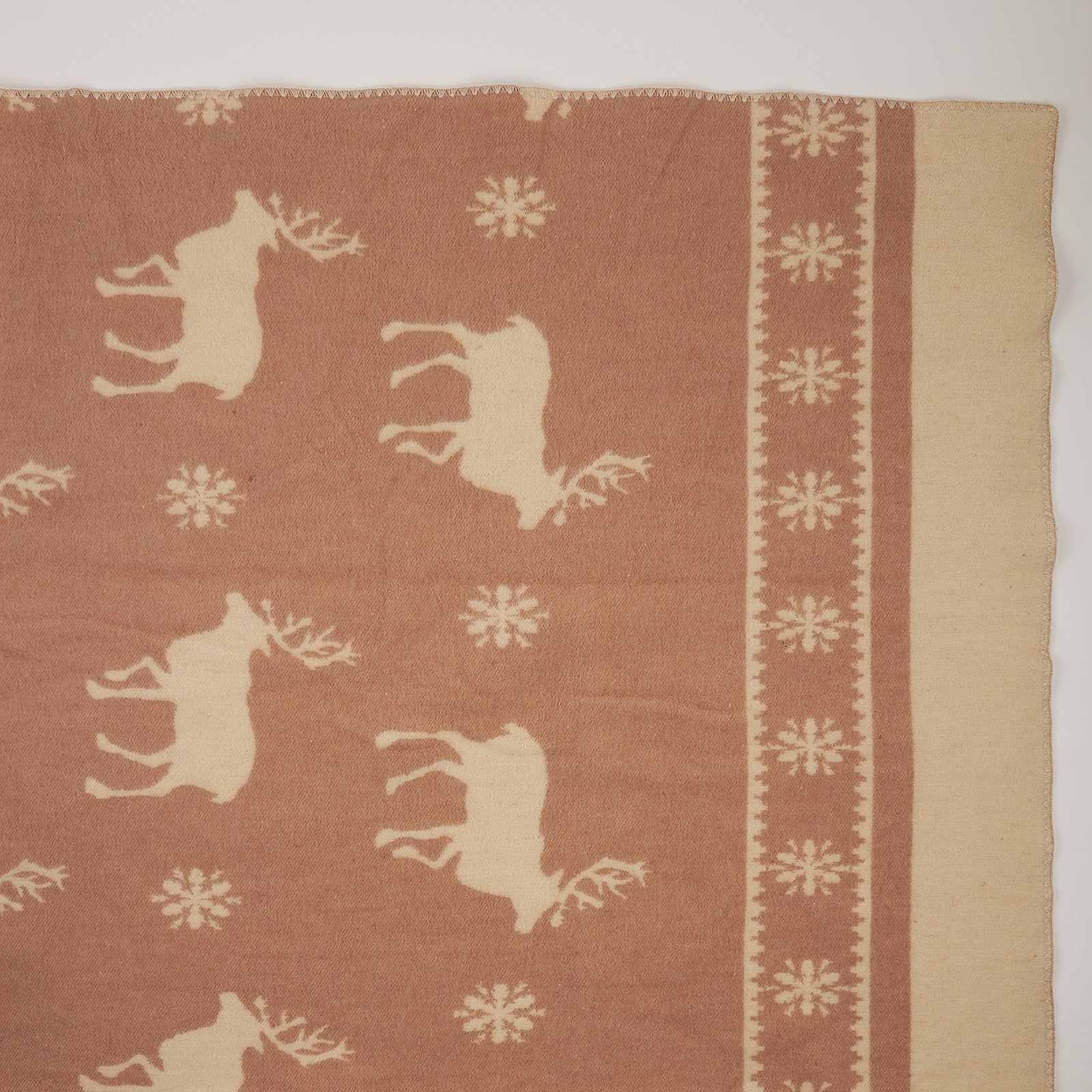 25c60f0b6eaa71536380807beebbd4cd