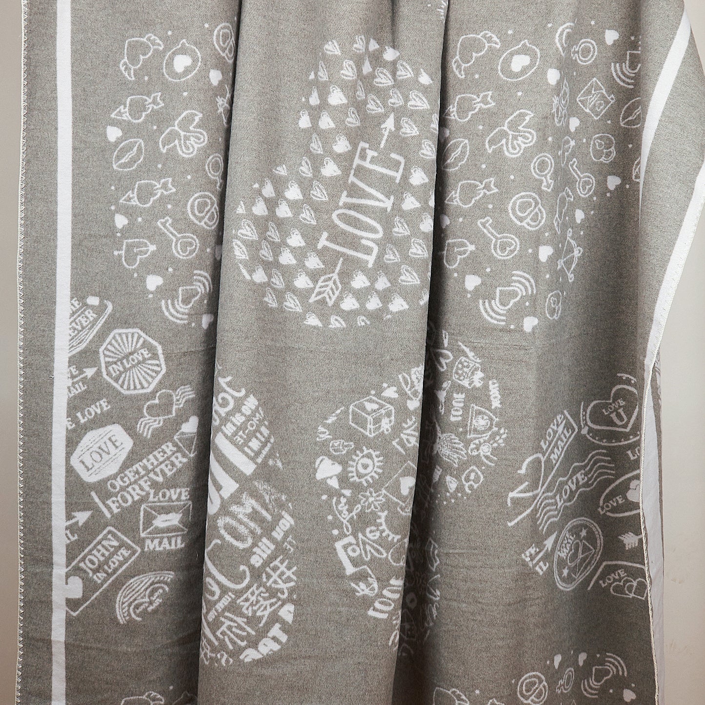 45e6affd1544a3d8b82828040767c091