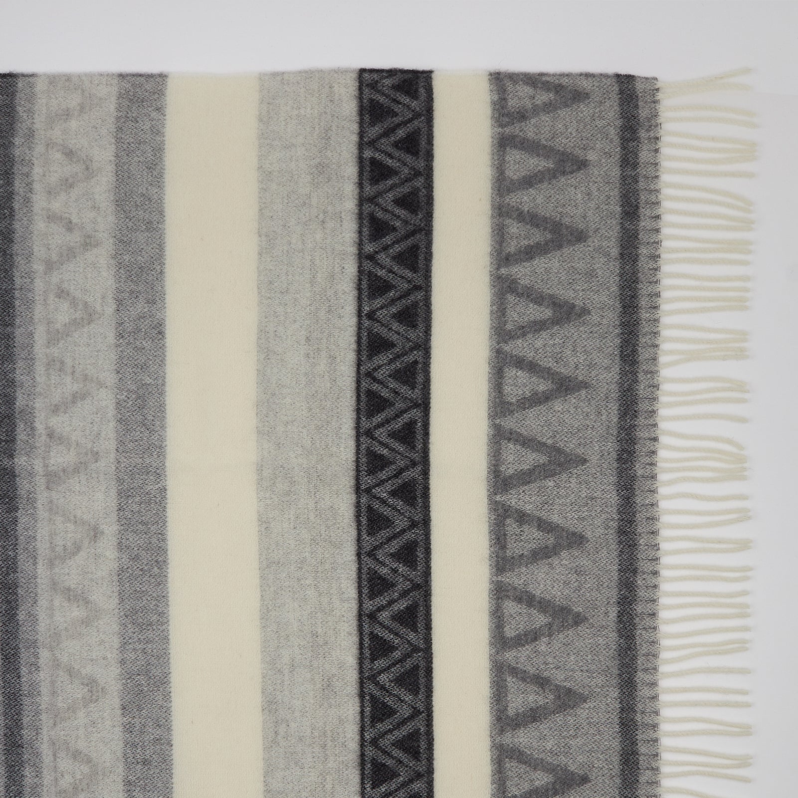 82489defa7f7a34f9d82154f0e8840f4