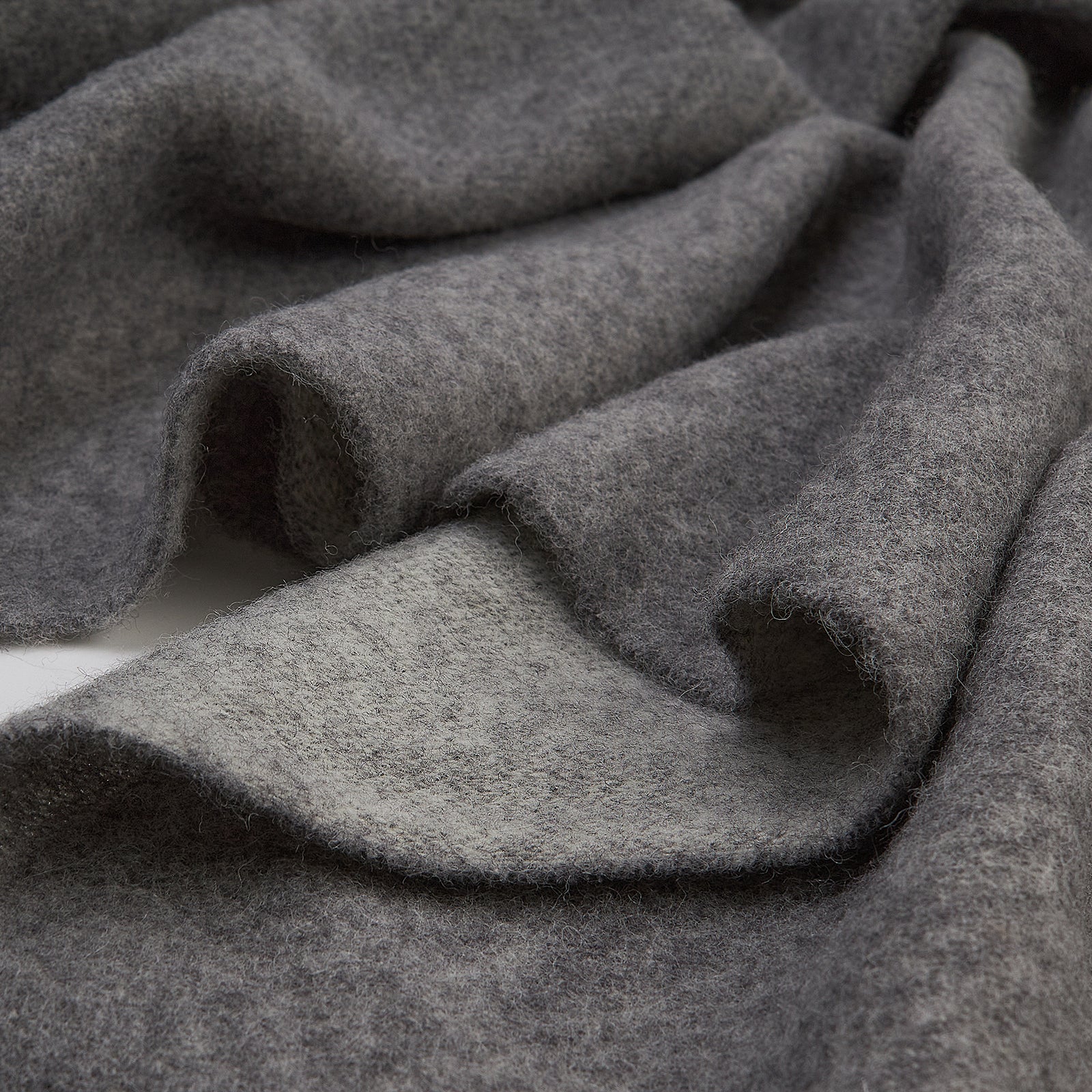 b21244cf2bef0efef31c3ec41a28f2e7