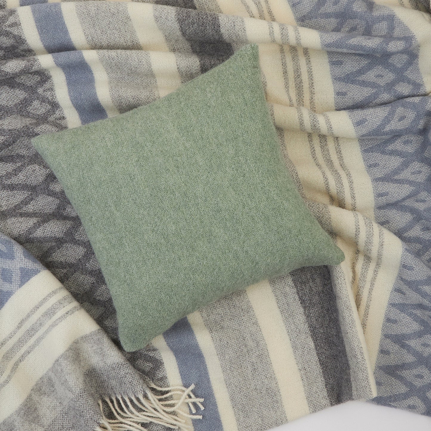 d2b55a3ac96792fa88f33ac704030371