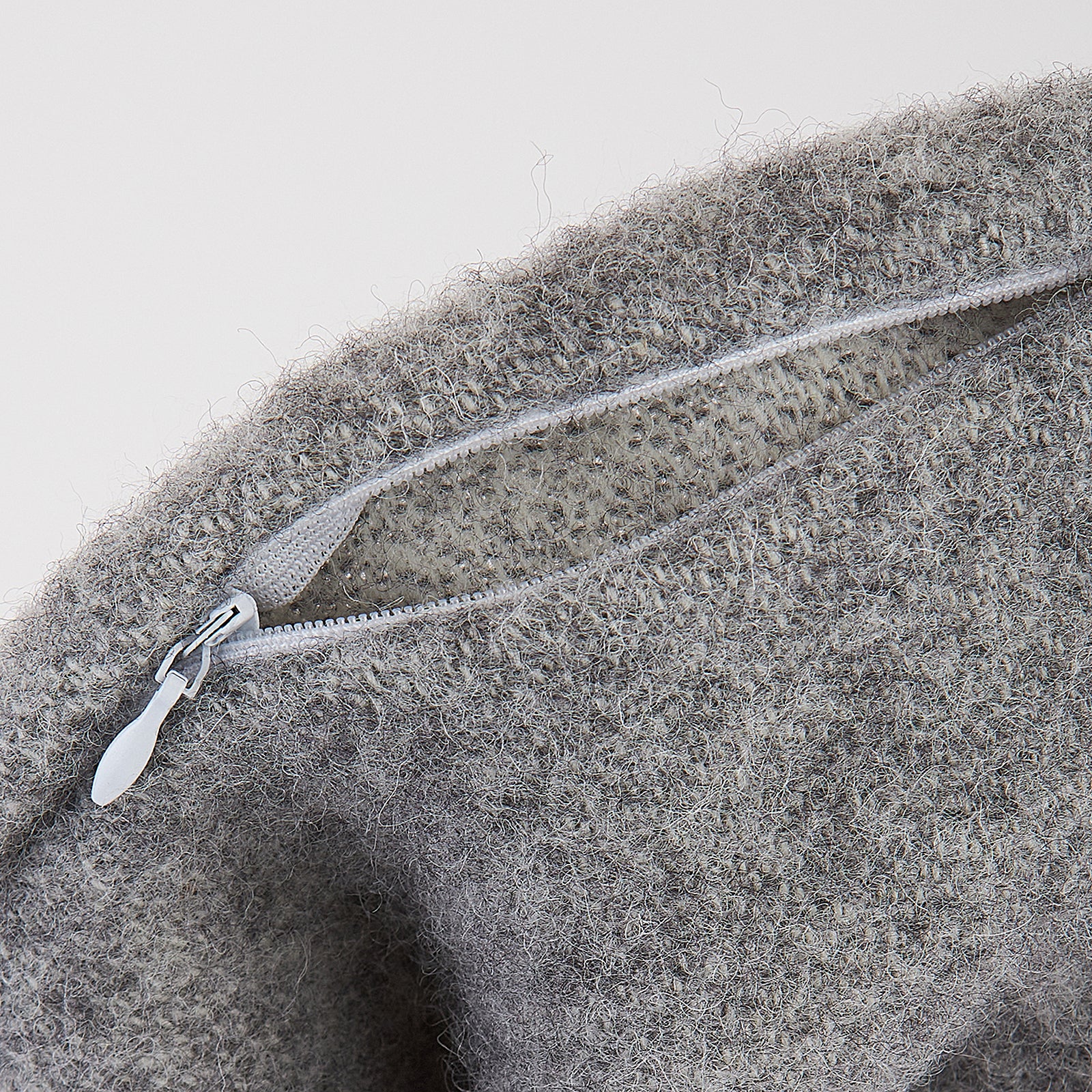 5c295409a94d9eeb8bda77692565685d