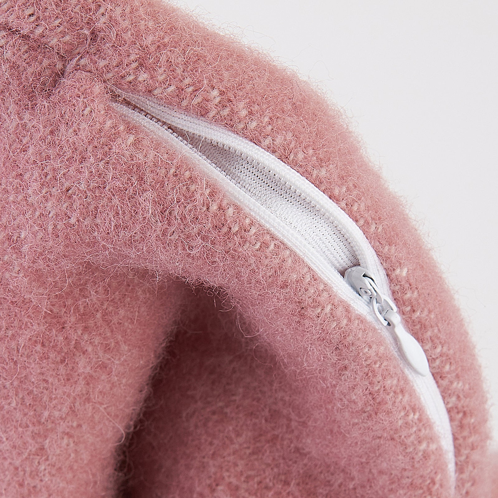 2b9f3164bc81f703ae0cb23729fc8413