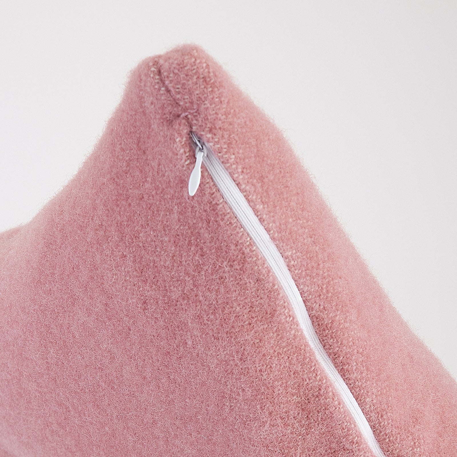 84d4d8db3c784fa734c8ff3a2ba038f7