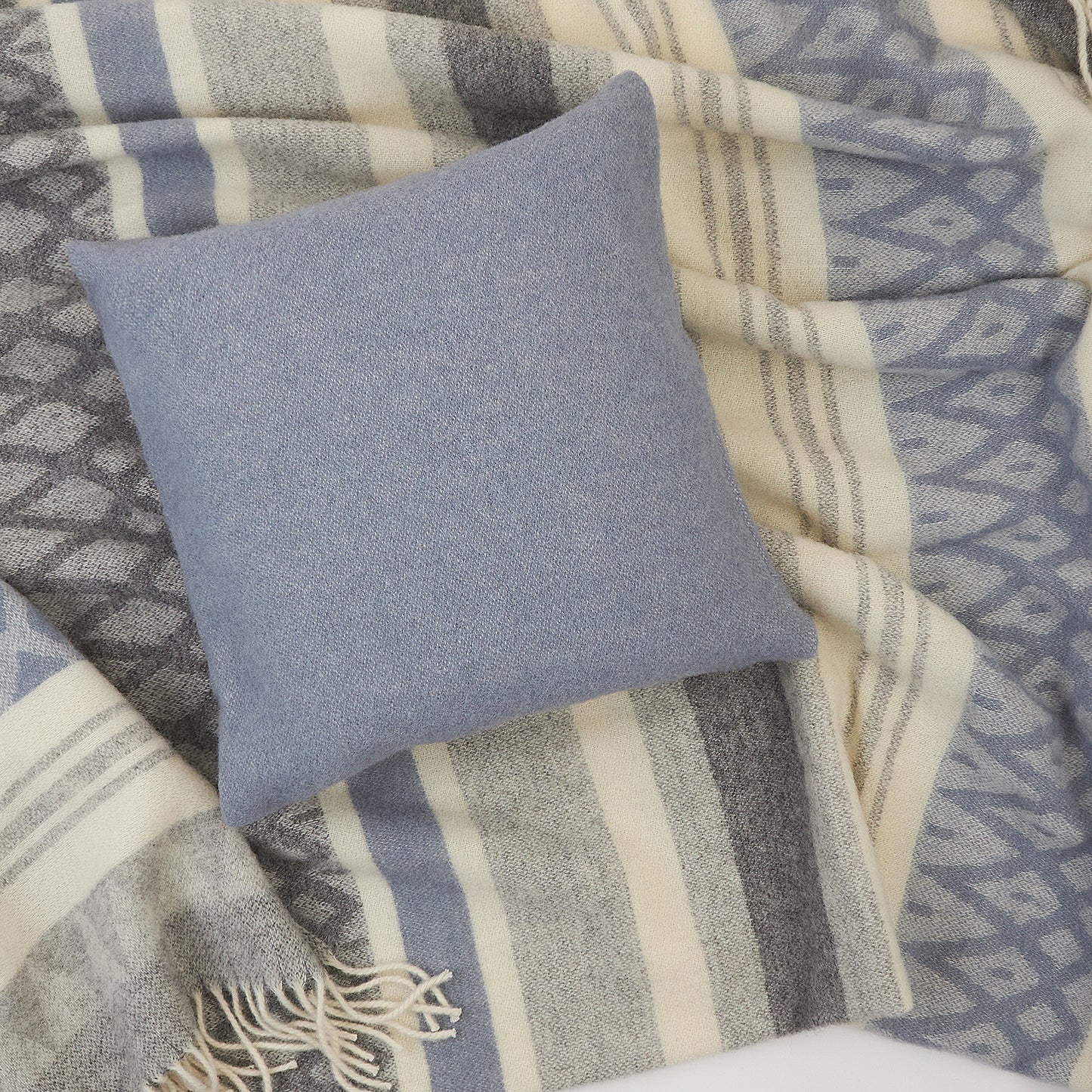 8354677d9bc248a903b25eaae9244fe7