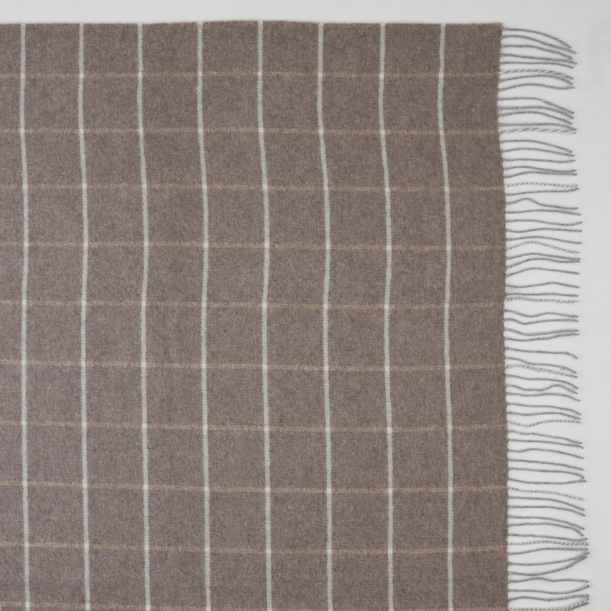 Koc z kaszmirem i wełną Merino Superfine – taupe w kratę, 140 × 200 cm
